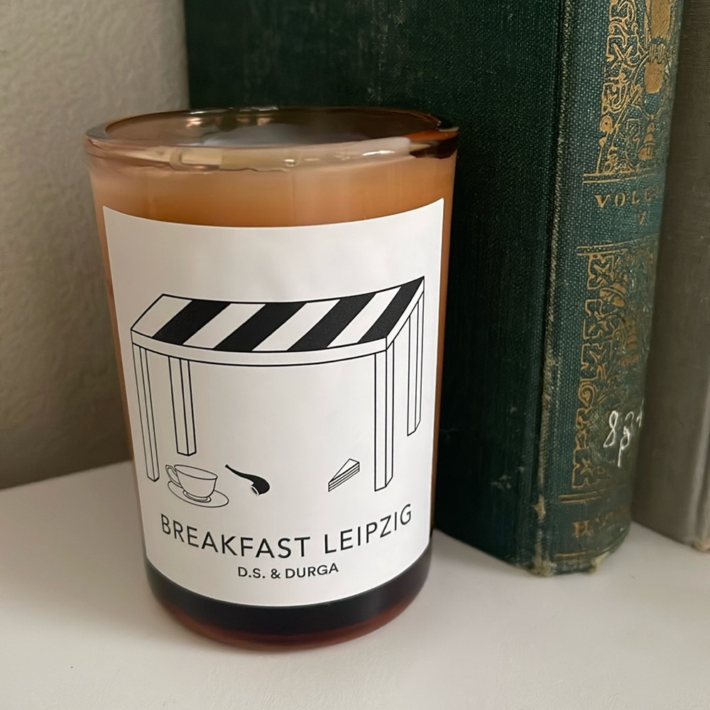DS Durga Breakfast Leipzig Candle